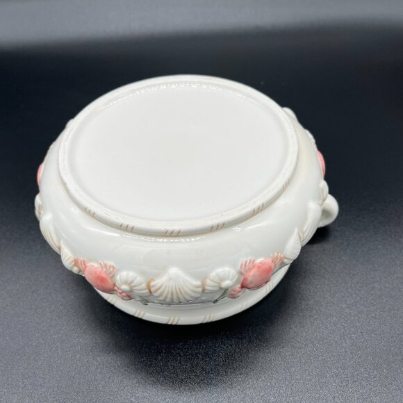 Bowl decorated with crabs and seashells, iridescent pink interior - Picture 3 of 6